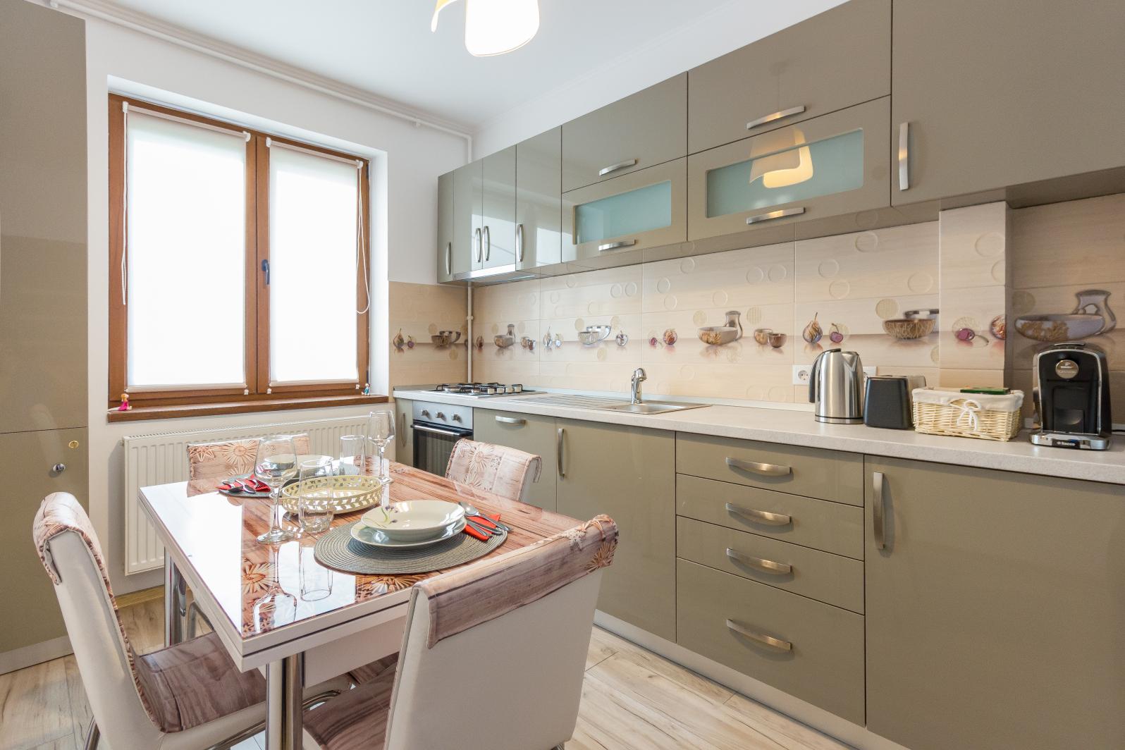 Spacious and Quiet 2 Bedroom Apartment