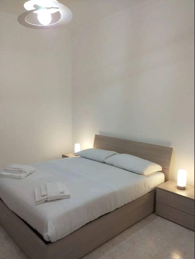 Riverside APT 1