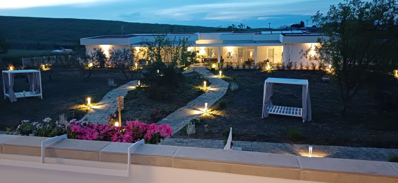 L  AMARENA GARDEN HOUSE