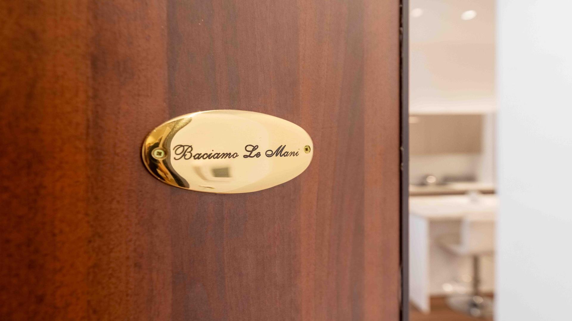 Solemar Sicilia – Baciamo Le Mani