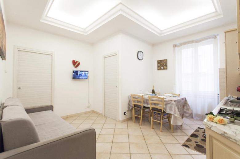 Central Holiday House