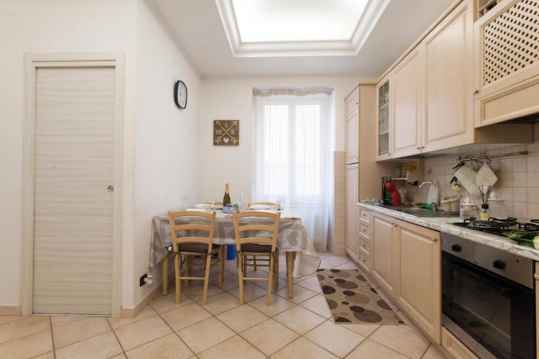 Central Holiday House