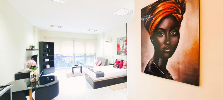 Estudio con balcón Sanchinarro C