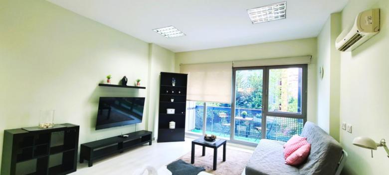 Estudio con balcón Sanchinarro C