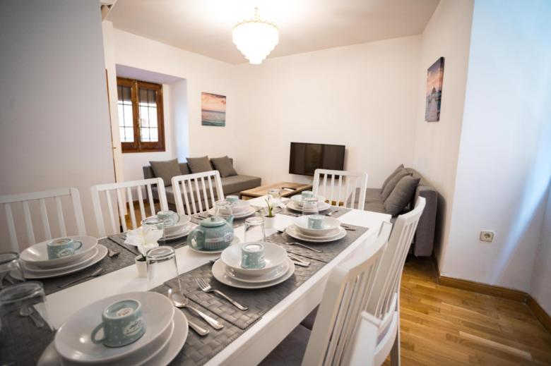 Casa Hércules. Apartamento de 3 dormitorios Tarifa estándar