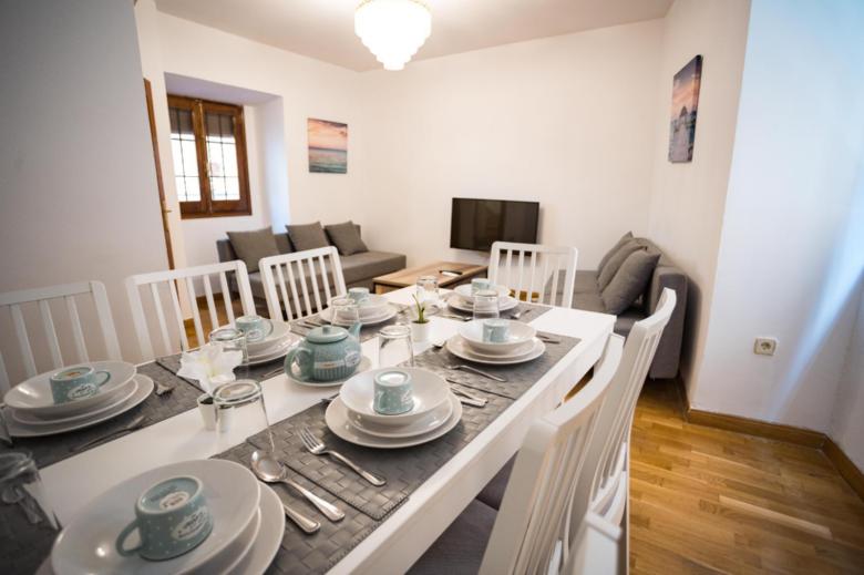 Casa Hércules. Apartamento de 3 dormitorios Tarifa estándar