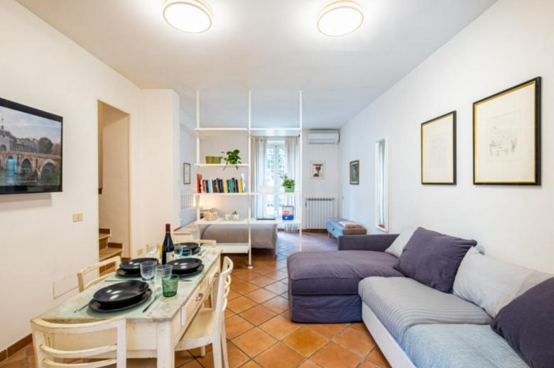 Ponte Milvio Apartment