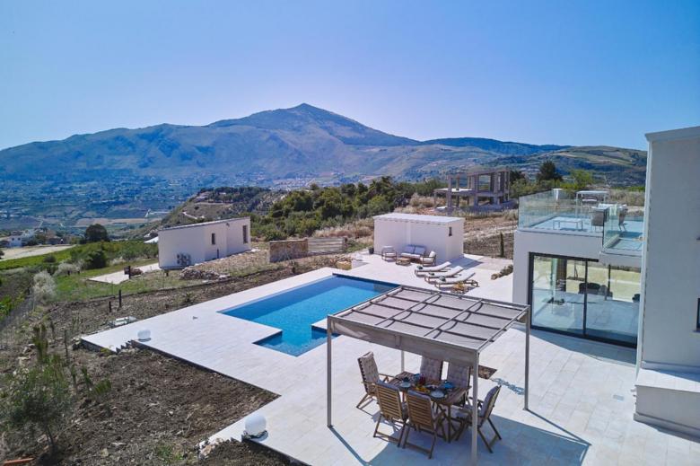 VILLA MUNTAJA