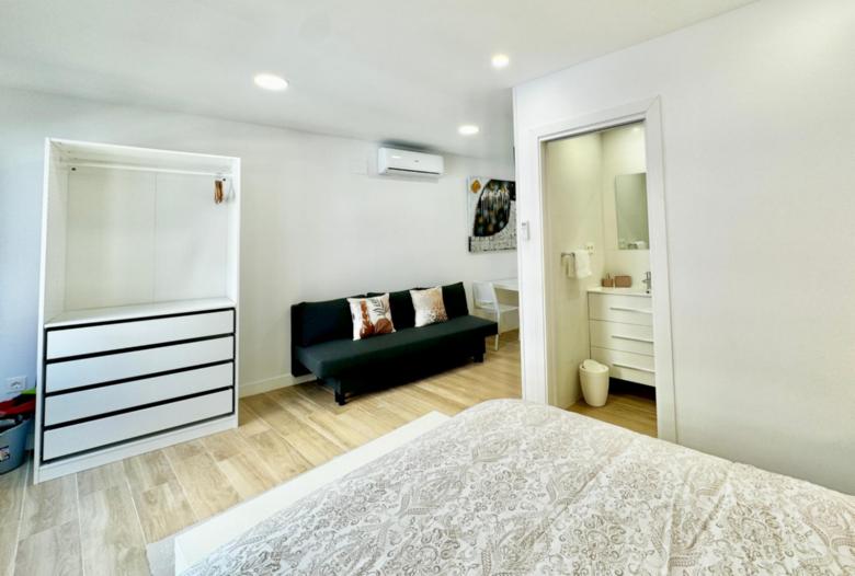 Amazing Seaside Studio - EaW Homes