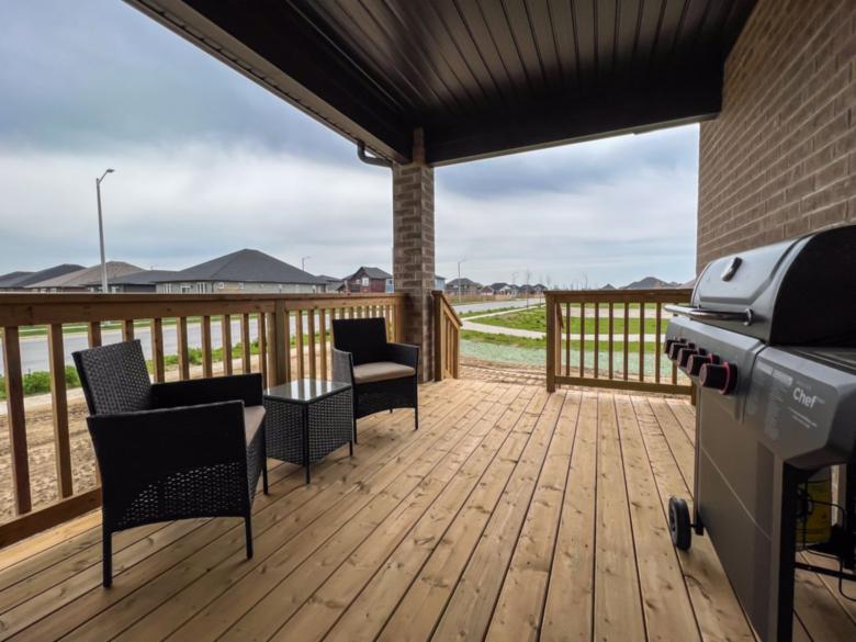 Port Elgin. New Houses near Huron Lake