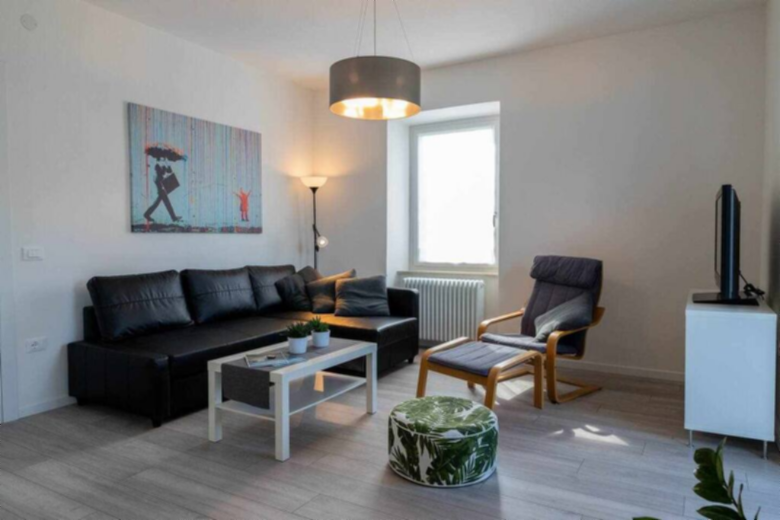 Numero 53, Tenna Ospitar