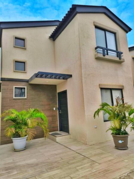 GYE - NUEVA Hermosa casa vía Samborondón Salitre Piscina