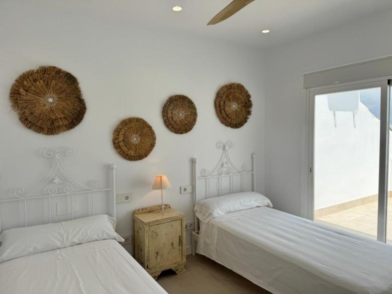 Sea and Mountain Views Penthouse in Guadalmina - EaW Homes