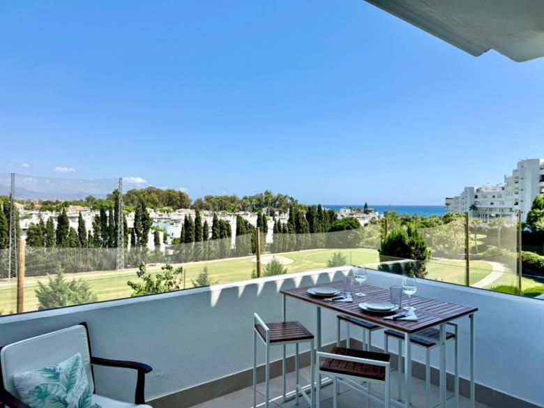 Sea and Mountain Views Penthouse in Guadalmina - EaW Homes