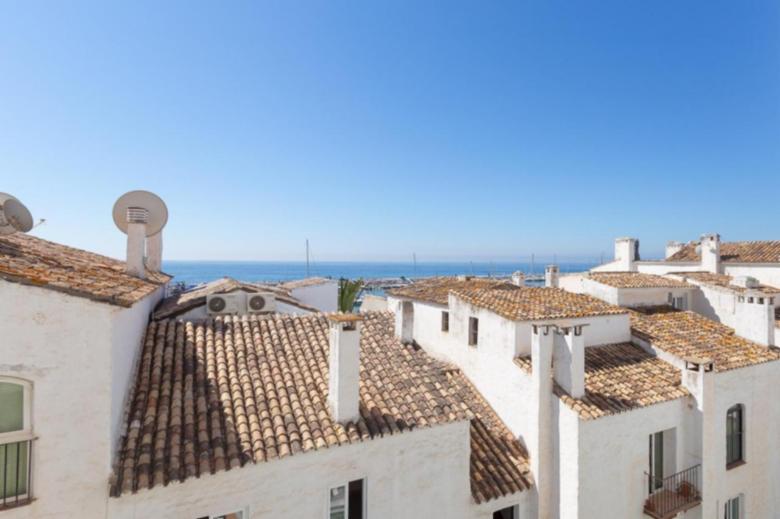  Apartamento con vistas en Puerto Banús