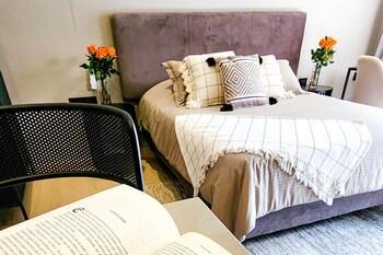 Las Lomas Luxury House