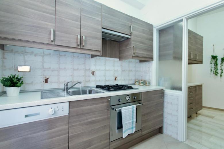 Elide Love locks in Ponte Milvio