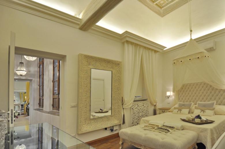 Luxury Navona apartments by Flatinrome