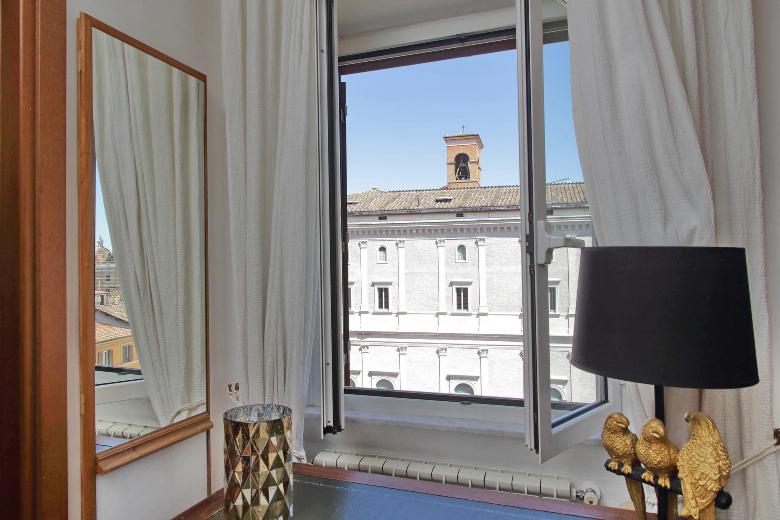 Domus Navona by Flatinrome