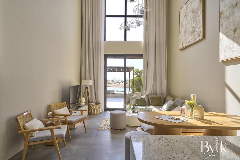 Casamigos, 3 Master BD (En-Suite) Villa with Private heated pool (Lagoon-View)