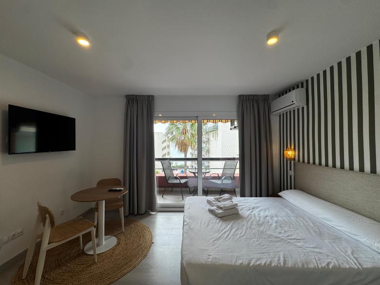 Marbella Beachfront Studio - EaW Homes