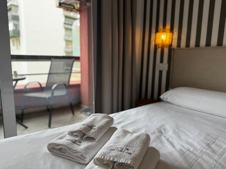 Marbella Beachfront Studio - EaW Homes