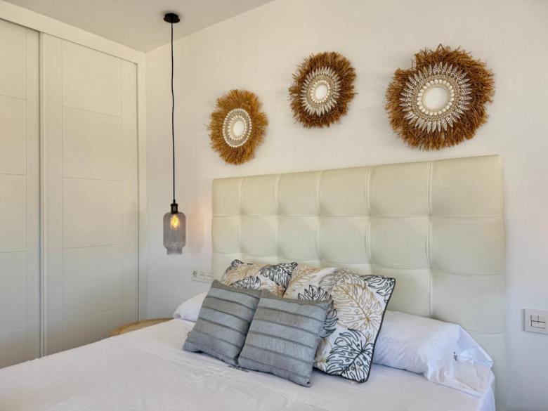 Oasis Studio II Marbella Center with mountain views - EaW Homes