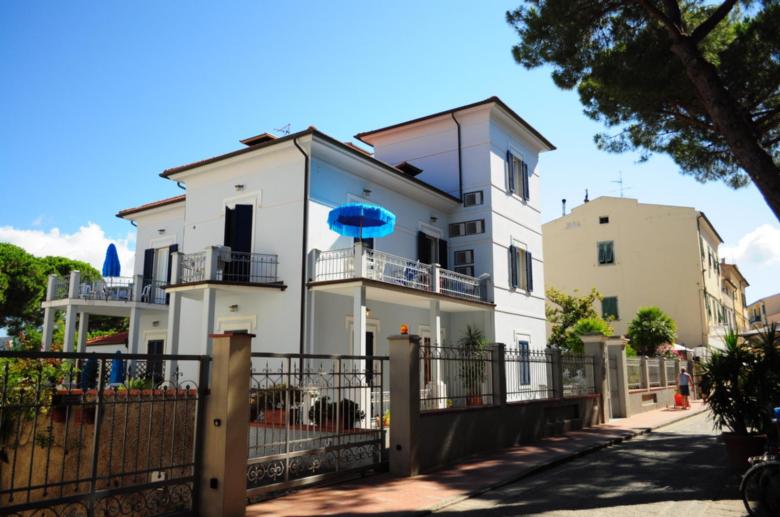 Marina Azzurra