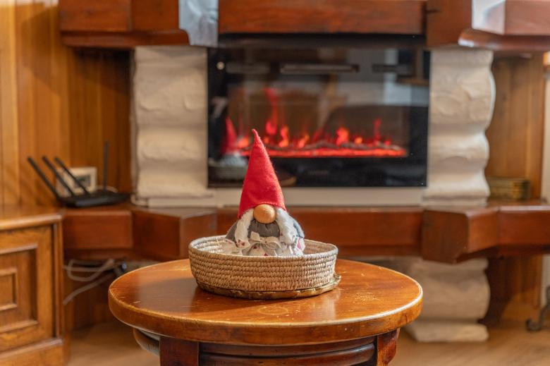 Baita al Frassino, Compet Ospitar