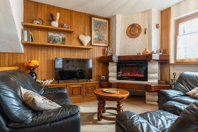 Baita al Frassino, Compet Ospitar