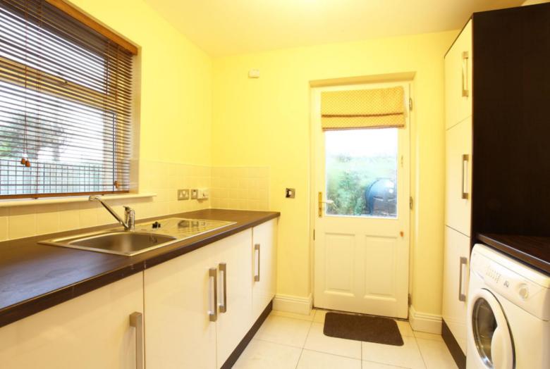 Ard Mullen 3 Bed Walnut Style