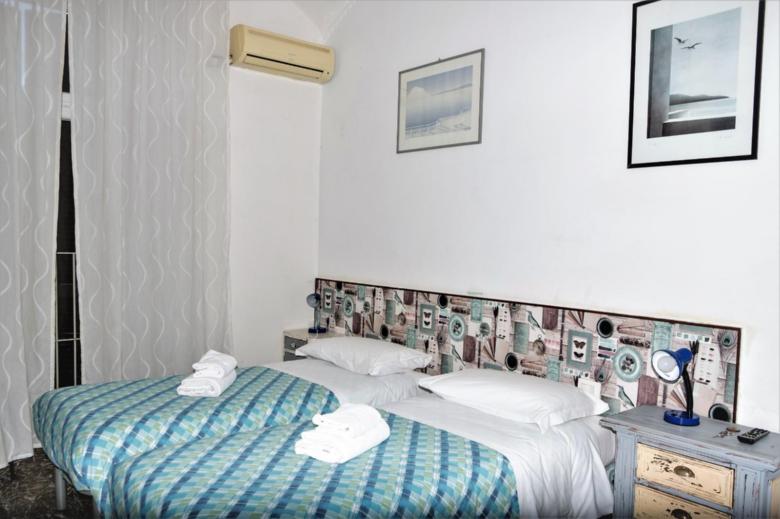 SR-Triple Room Standard Rate