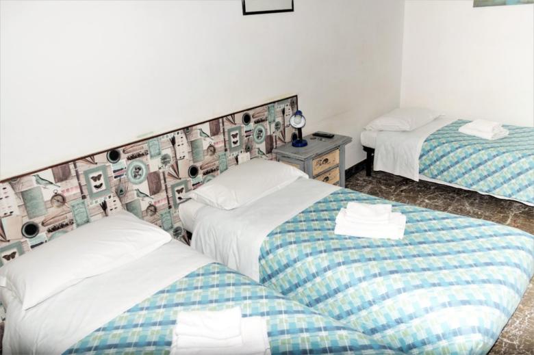SR-Triple Room Standard Rate