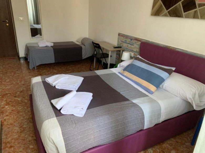 SR- King Room  (2 Adults + 1 Child) Standard Rate