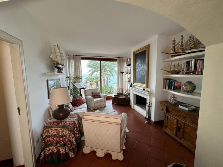 villa faraglioni  