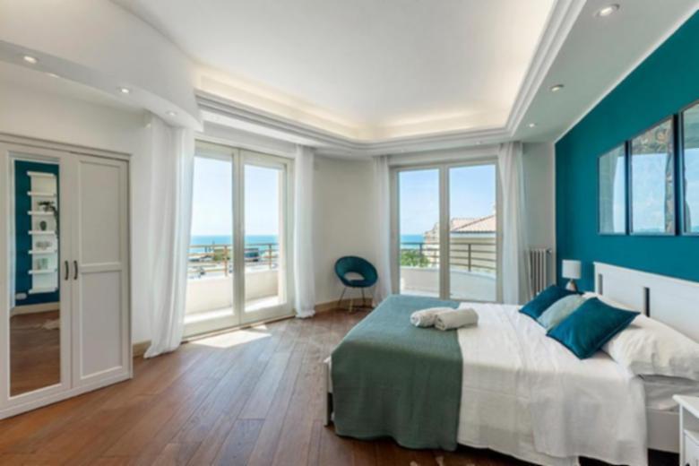 TRI Boutique HOME