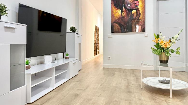 Apartamento  3 habitaciones con balcón (Malasaña II)
