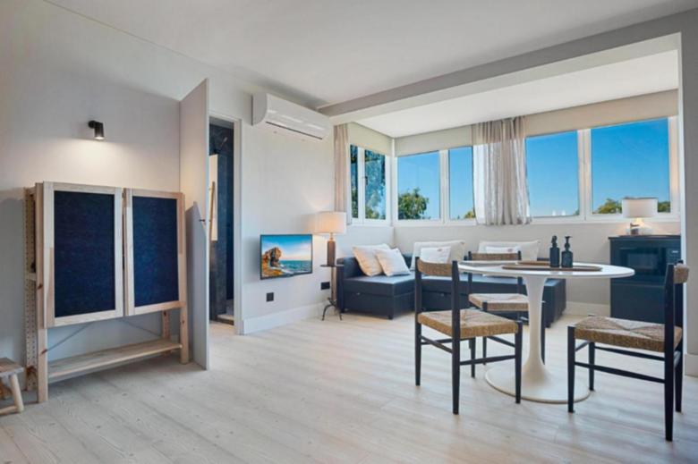 Luminoso loft con piscina en Puerto Banús