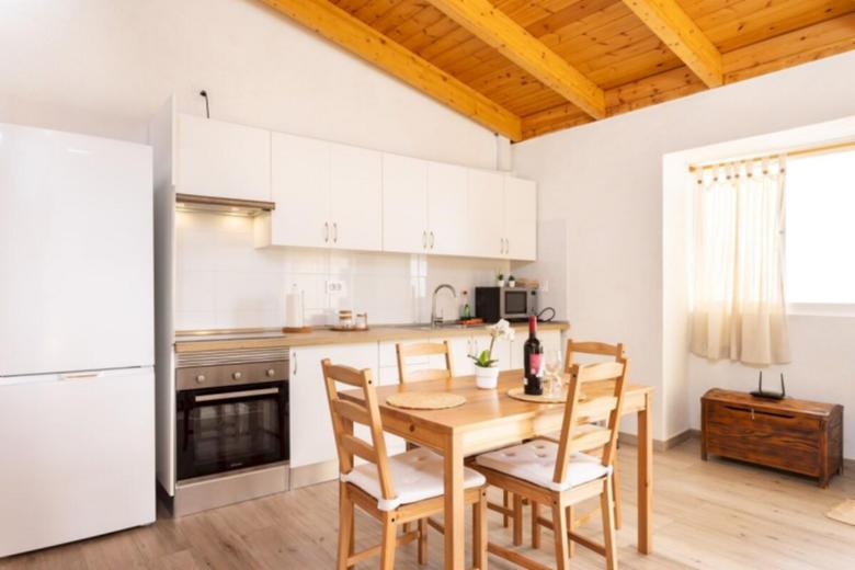 VV18. CASITA MERCEDES
