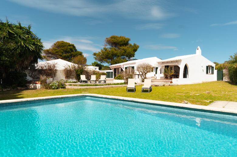 Casa Maitzgon - Renovada casa con piscina y jardin