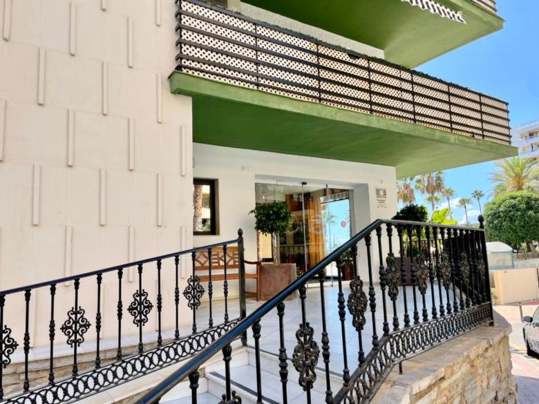 Mediterraneo Studio Frontbeach - EaW Homes