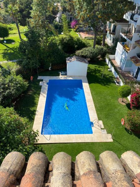 Jardines de Artola Penthouse | EaW Homes