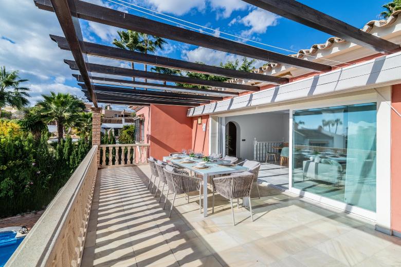 Andalusian Sun Villa with Private Pool & BBQ - EaW Homes