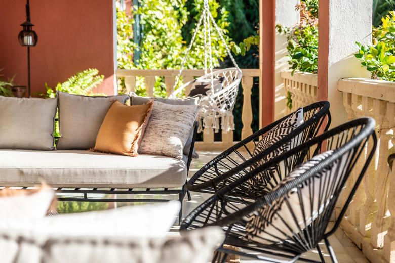 Andalusian Sun Villa with Private Pool & BBQ - EaW Homes