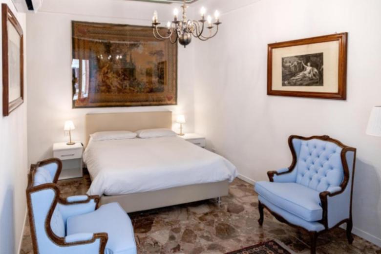 C1 - Dimora Quattro Cantoni  - Rione Monti