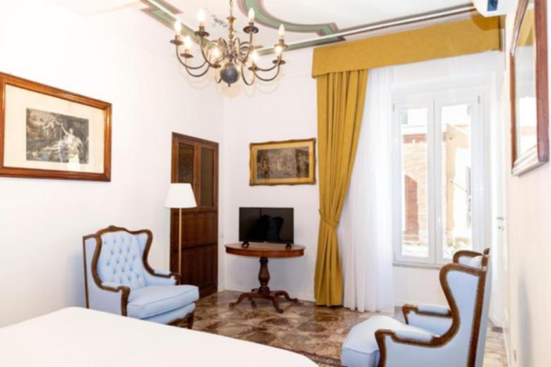 C1 - Dimora Quattro Cantoni  - Rione Monti