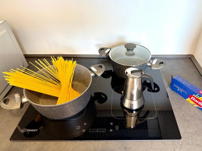 Cantore, 8G/69 - TORRE CANTORE 69 (GENOVA OVEST/PORTO)