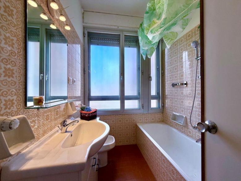 Cantore, 8G/69 - TORRE CANTORE 69 (GENOVA OVEST/PORTO)