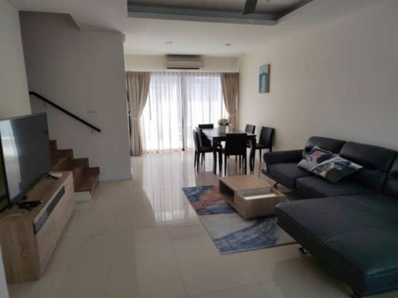 Townhouse in Laguna Park