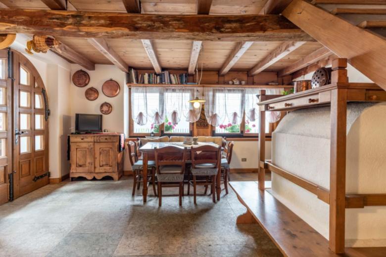 Casa Carincio, Falesina Ospitar